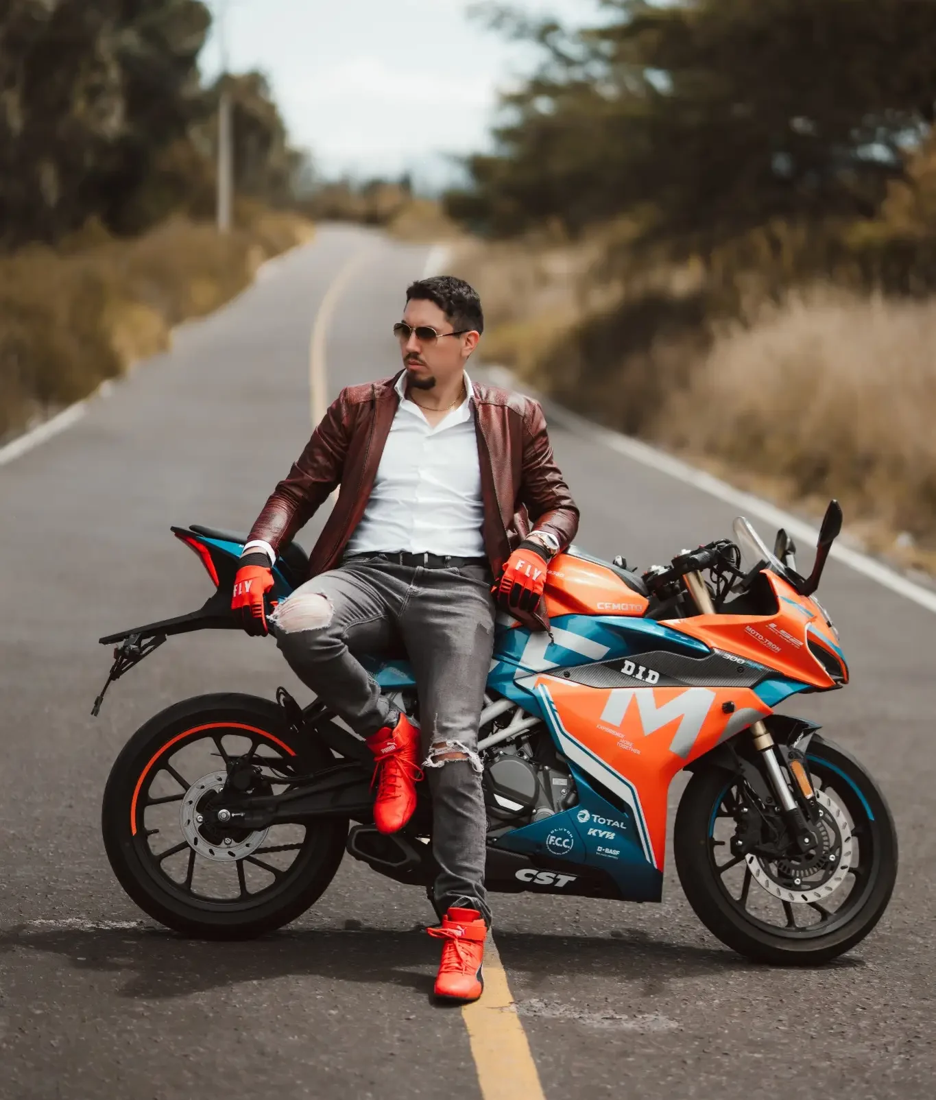 Ivan Barca_chaqueta oficial_detalle moto